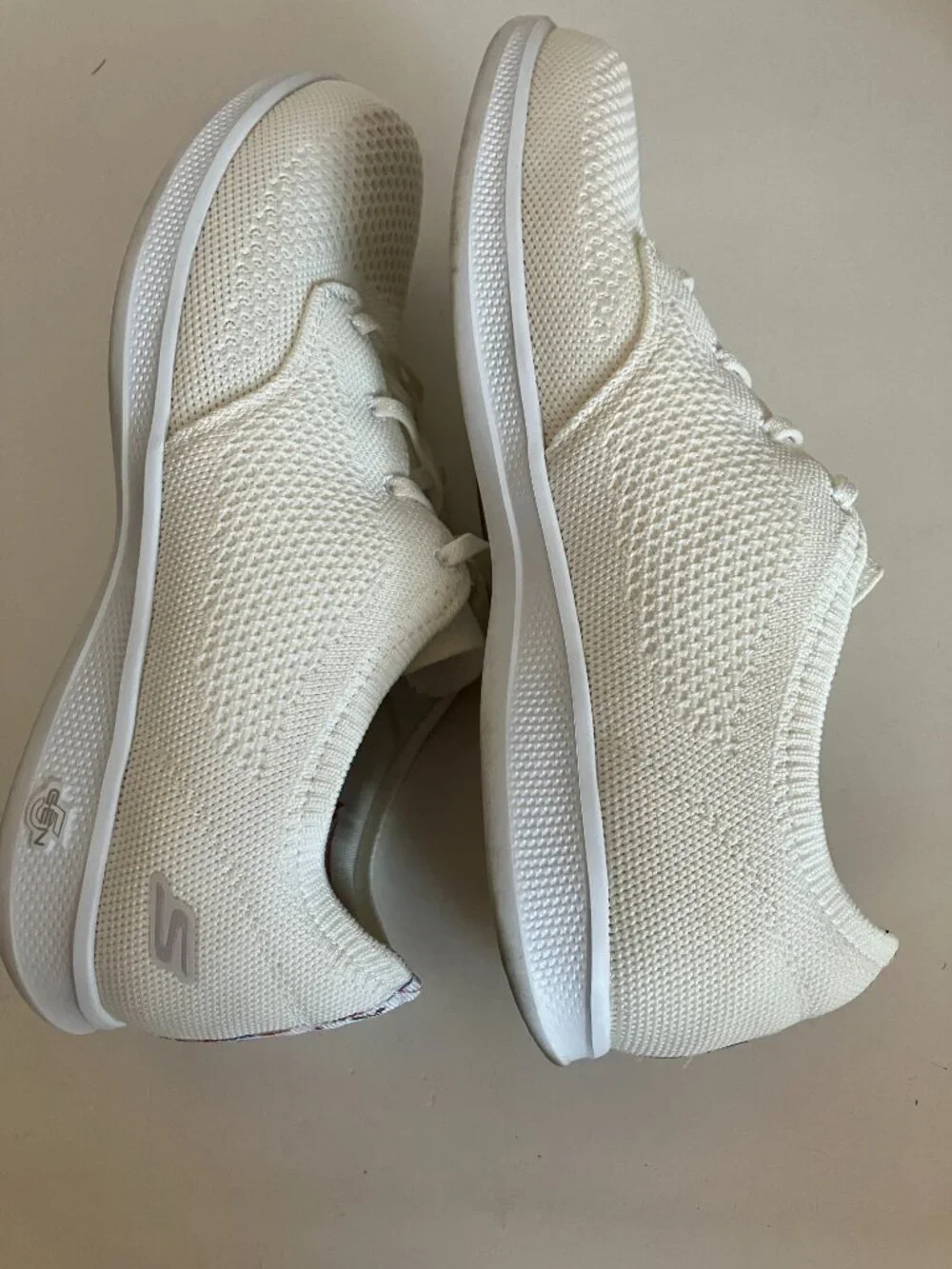 Skechers Go Step Lite Slip-on Casual Sneakers Off White 136112 Women's 9.5